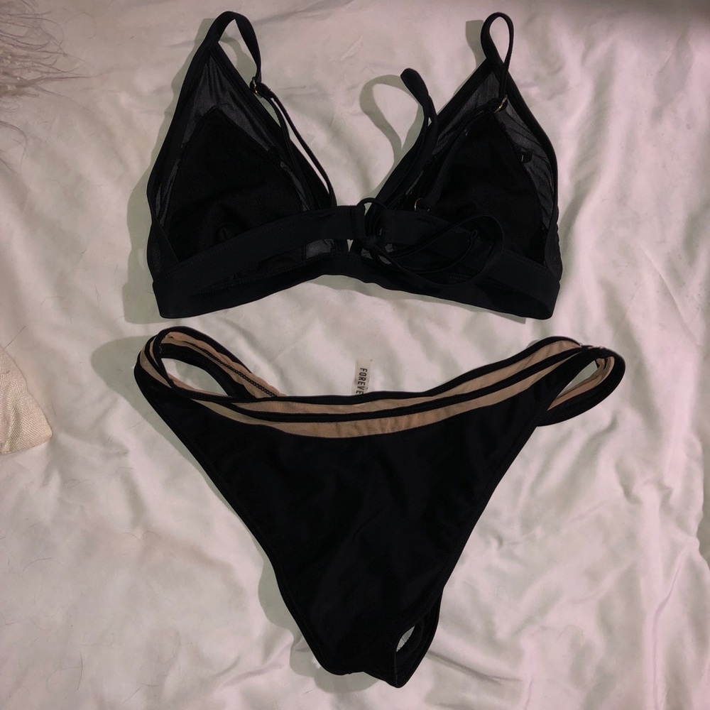 Black lace bikini 🕊